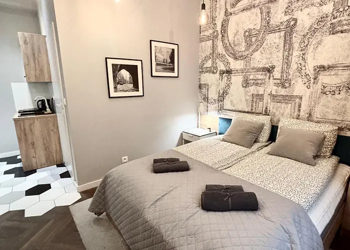 Vinci Residence, Old Town